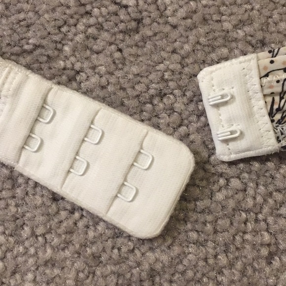 Victoria's Secret Plunge Bra 36A - Picture 6 of 6